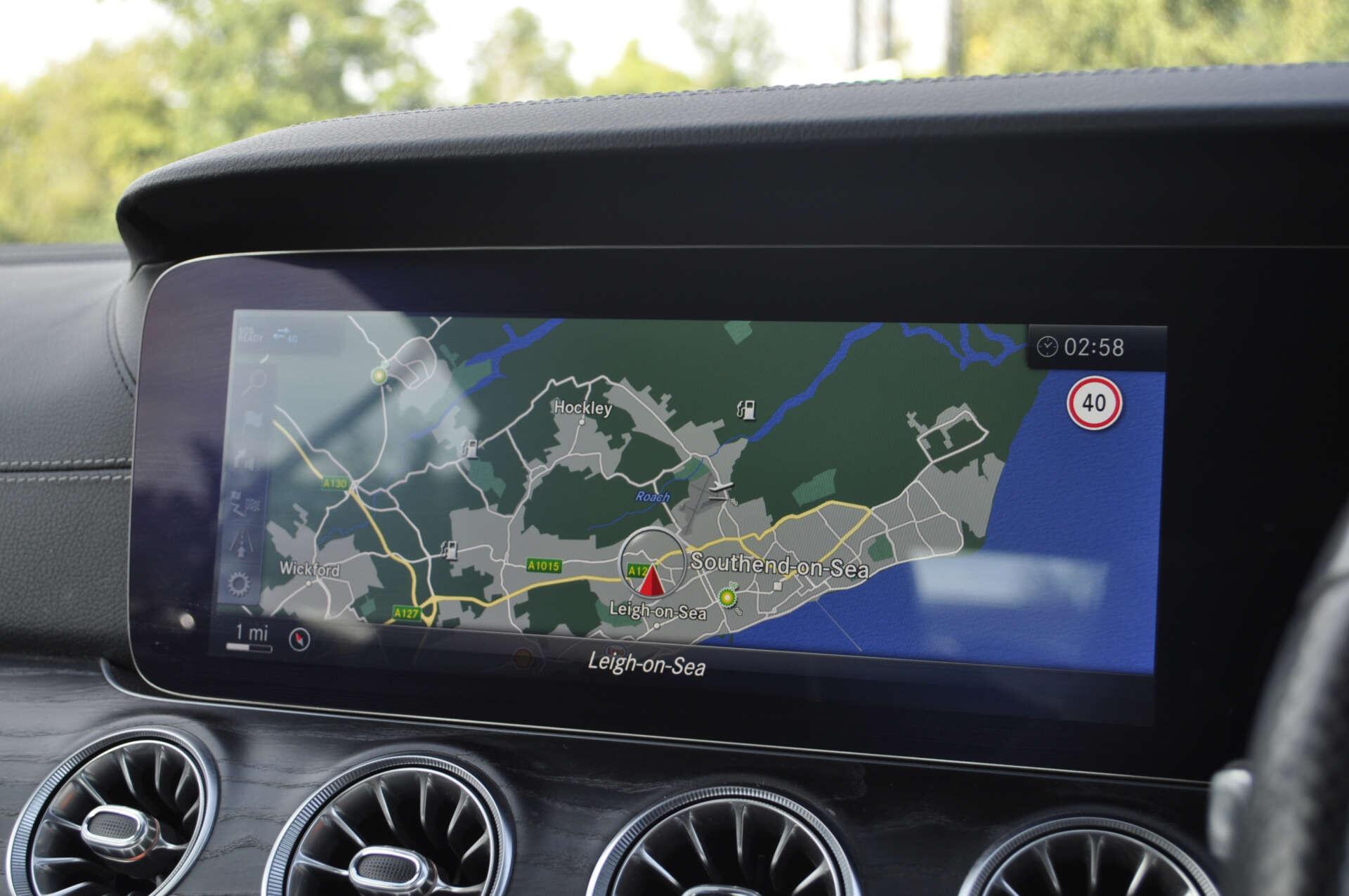 Mercedes-Benz E-Class view 19