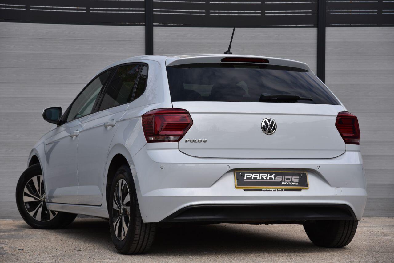 Volkswagen Polo view 3