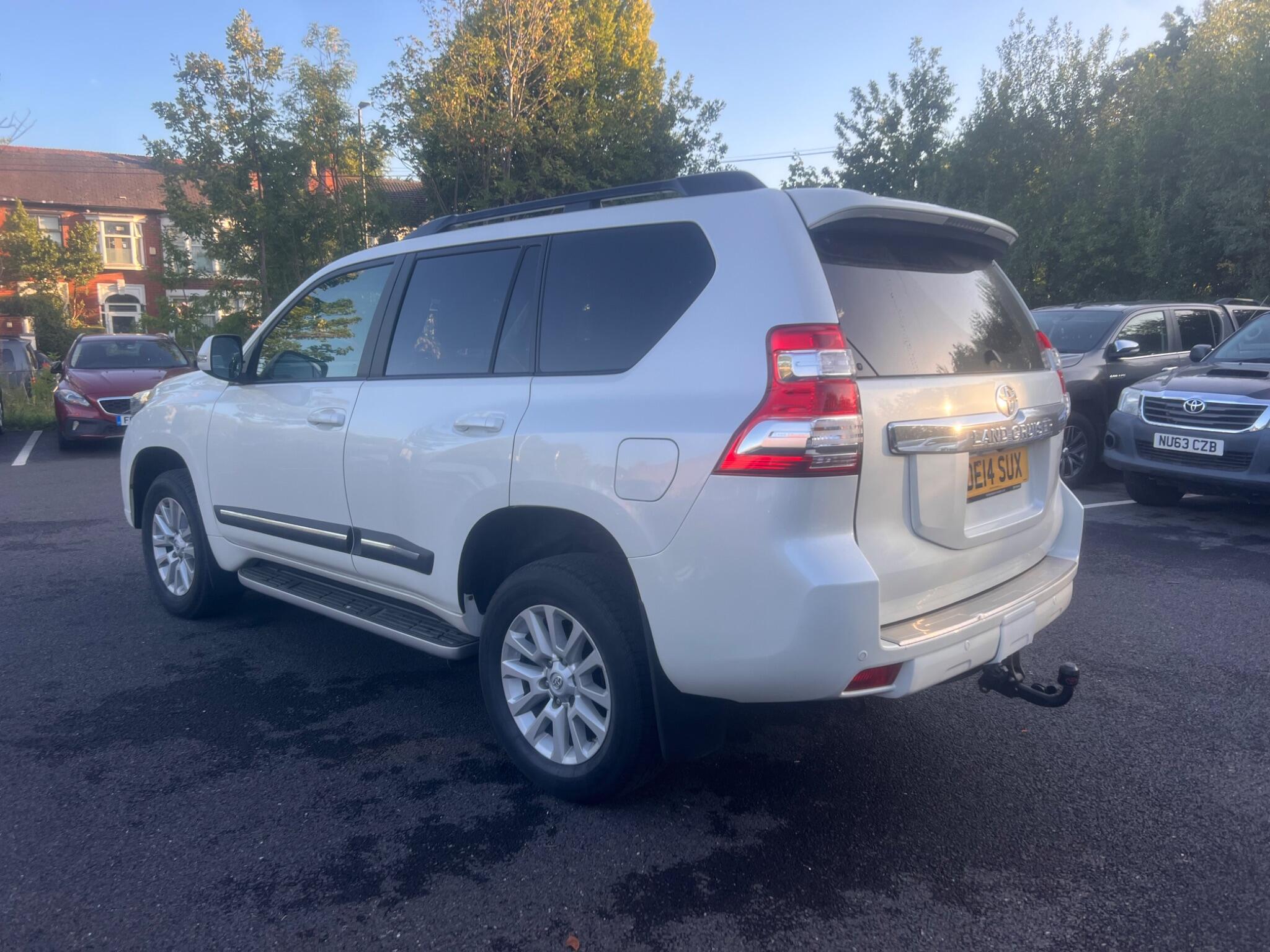2014 Toyota Land Cruiser 3.0 D-4D Icon Auto 4WD Euro 5 5dr (7 Seats) • 43,921 miles image 4