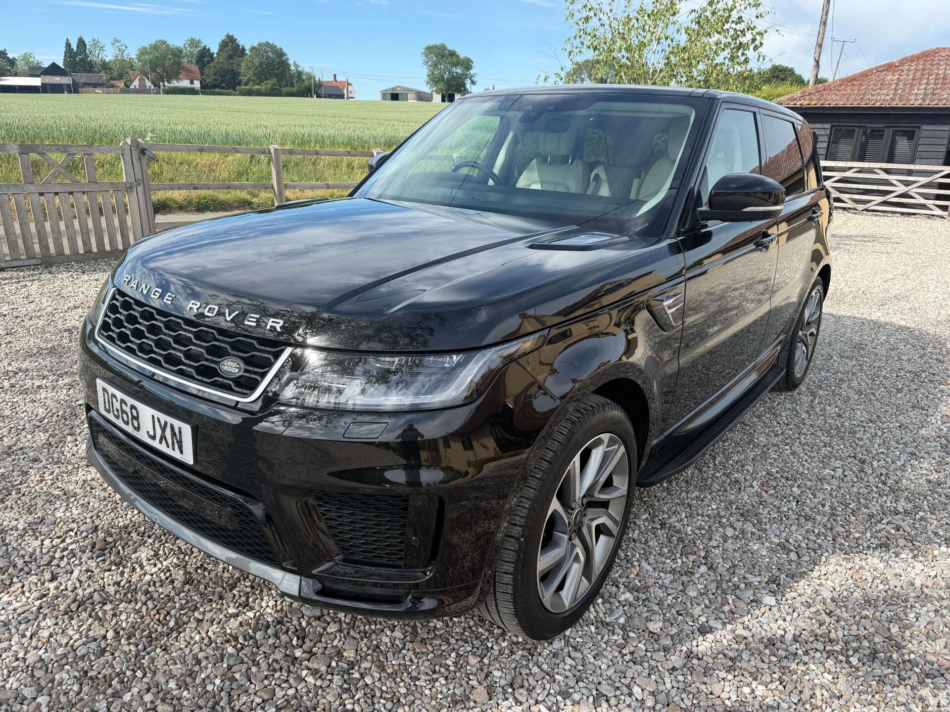 Land Rover Range Rover Sport view 2