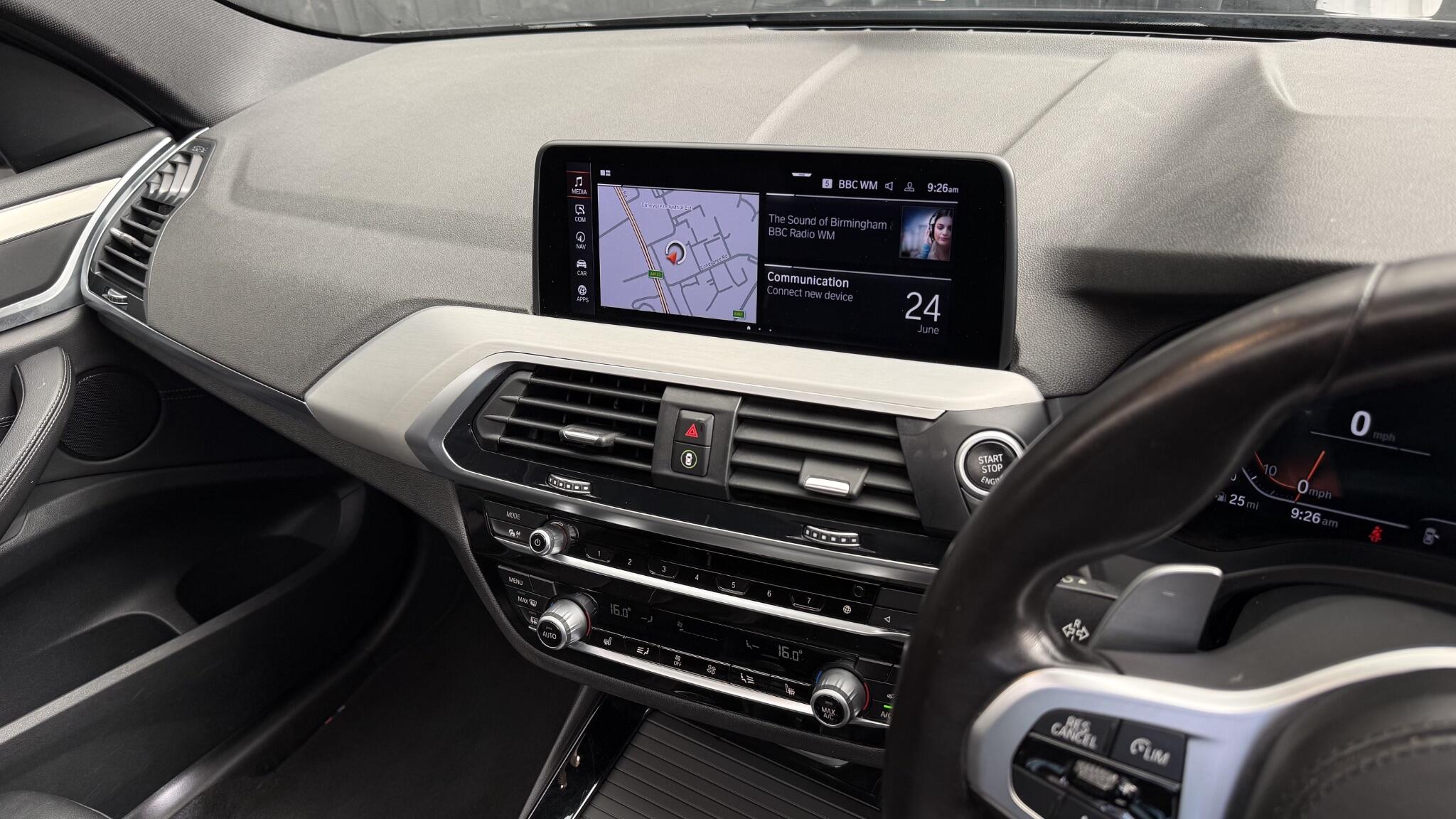 BMW X3 view 26