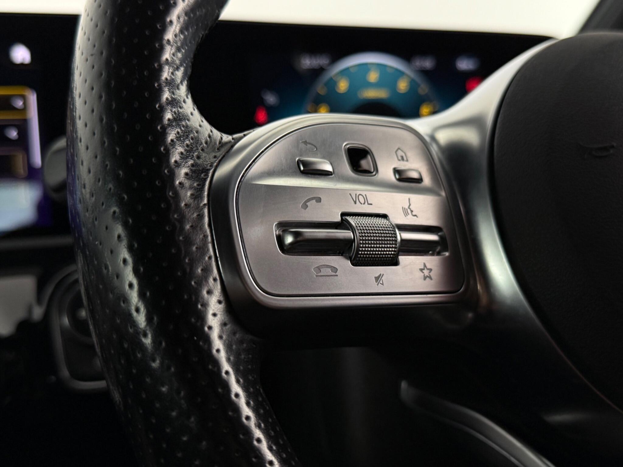 Mercedes-Benz A-Class view 14