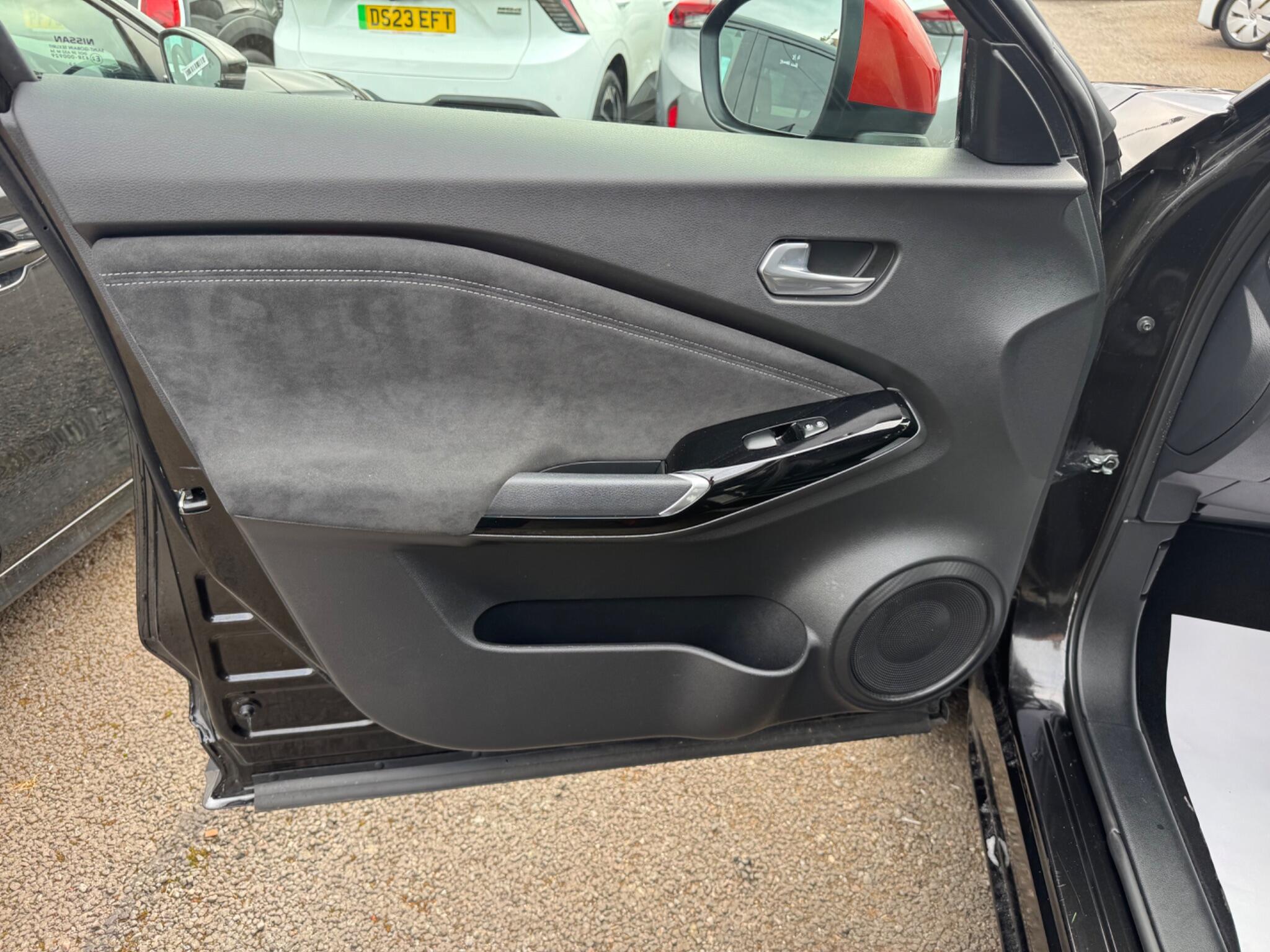 Nissan Juke view 45