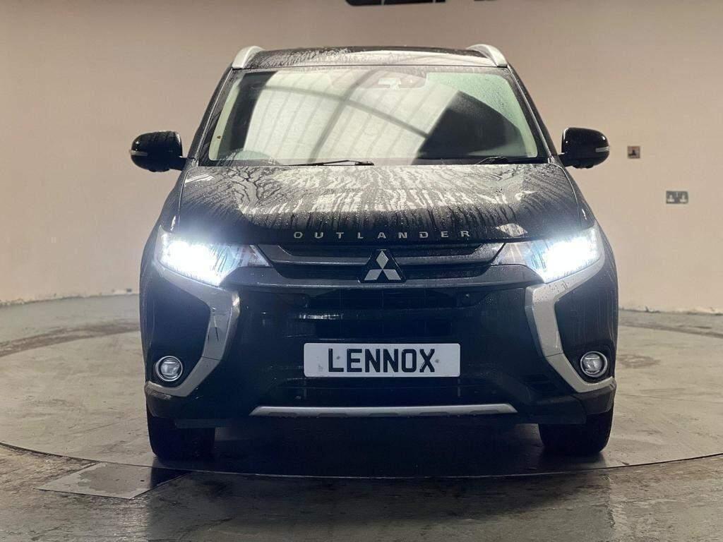 Mitsubishi Outlander view 2