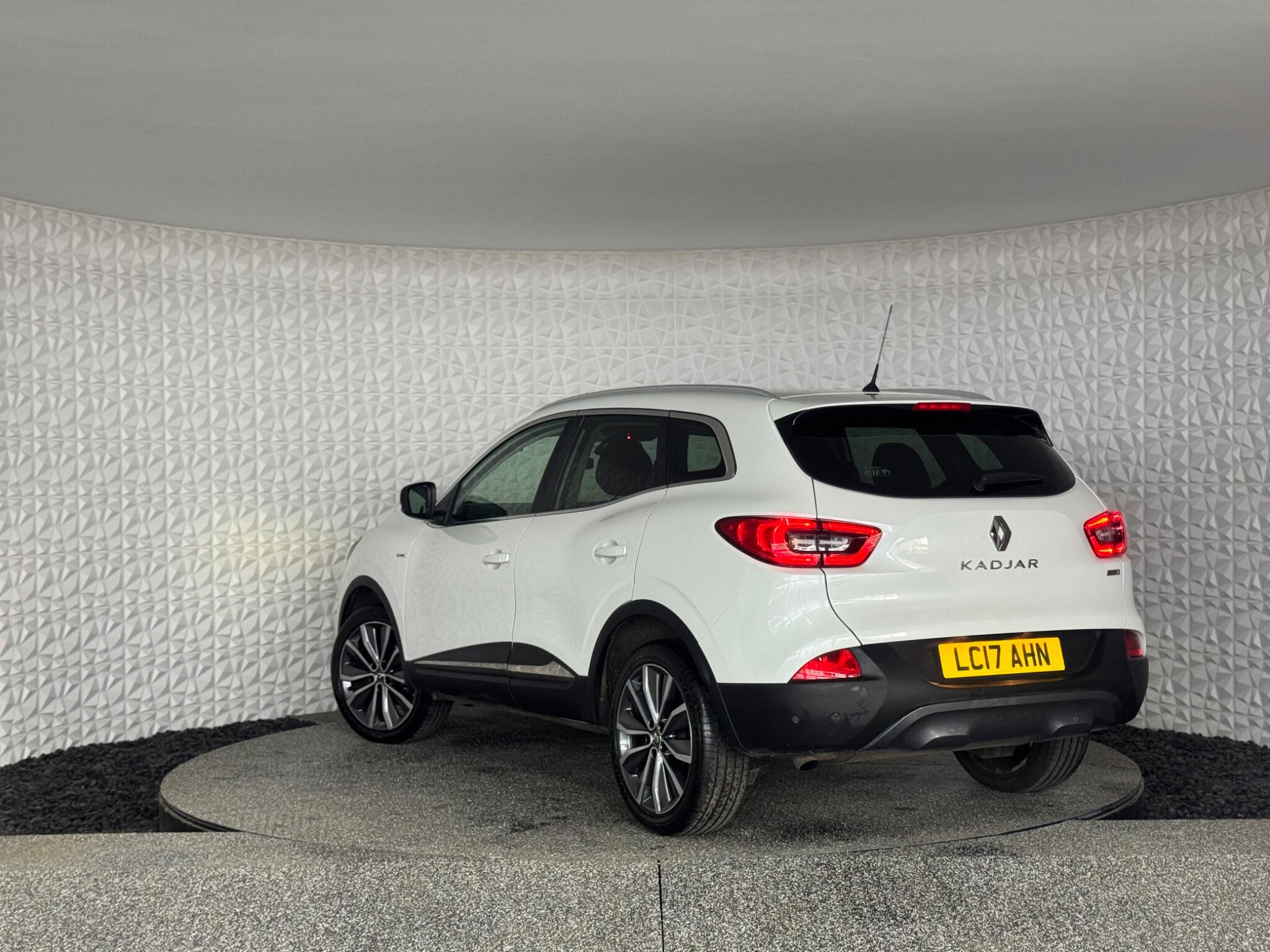 Renault Kadjar view 3