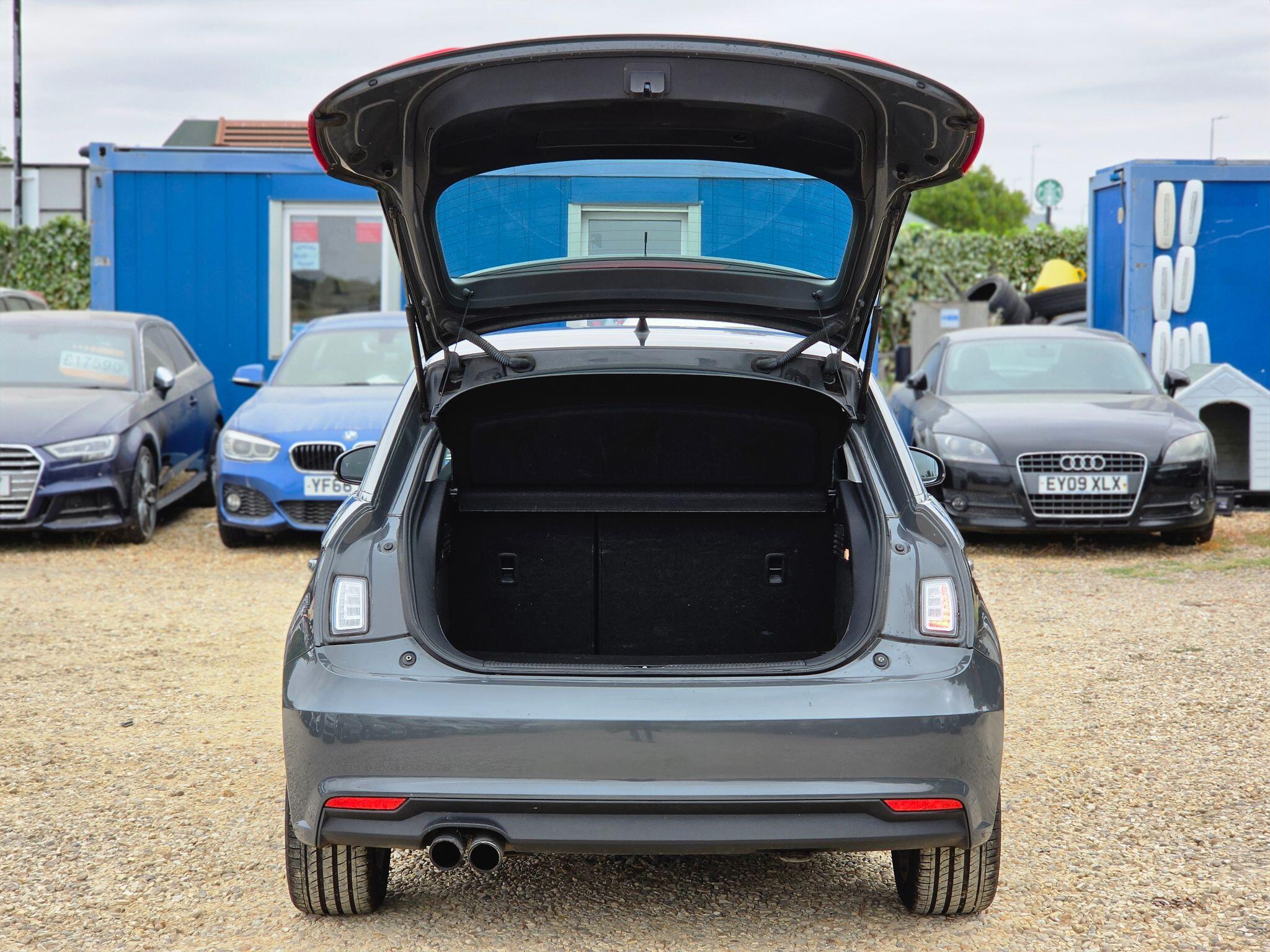 Audi A1 view 23