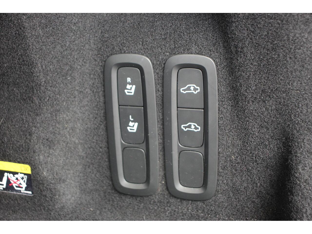Volvo XC60 view 42