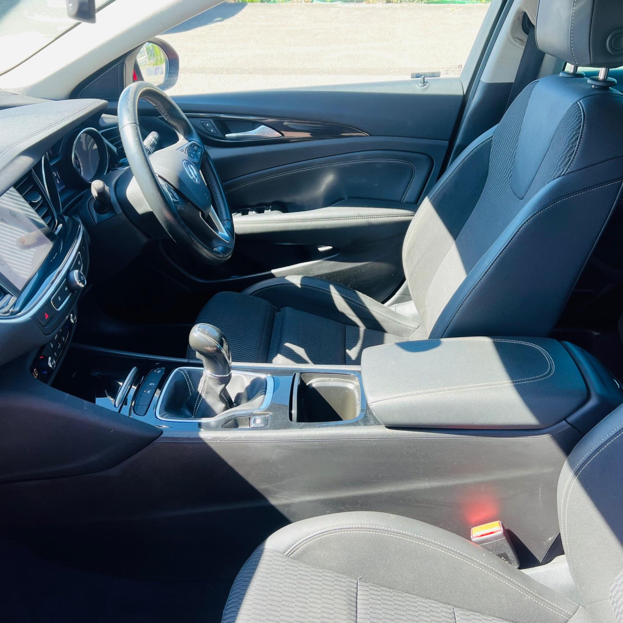 Vauxhall Insignia view 22