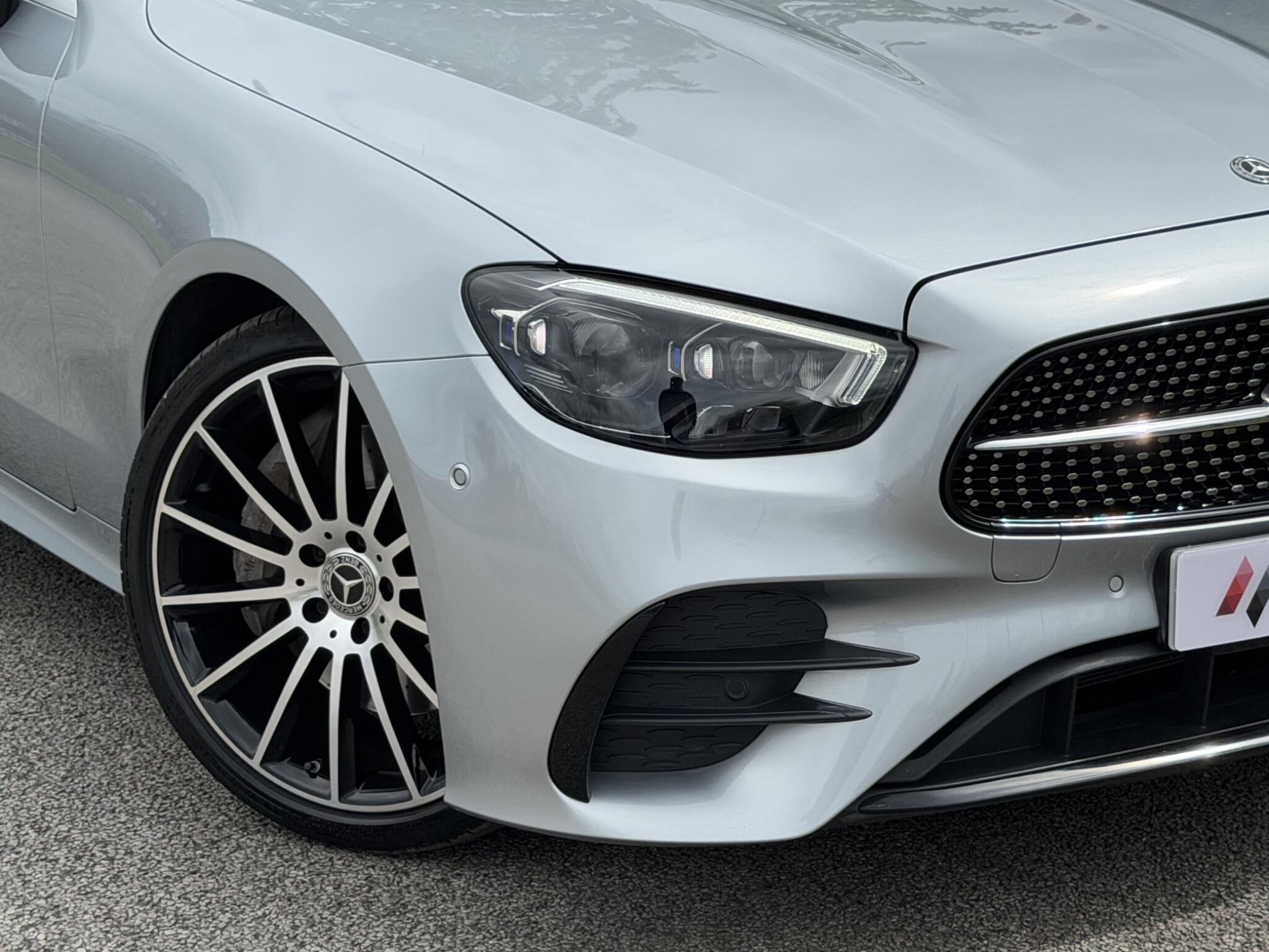 Mercedes-Benz E-Class view 44