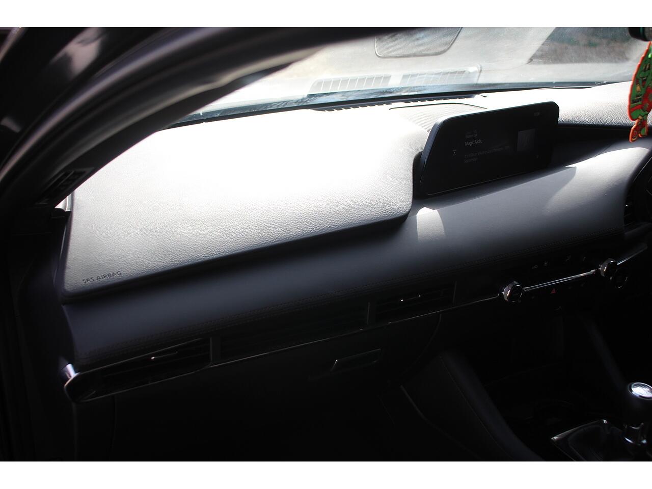 Mazda Mazda3 view 14