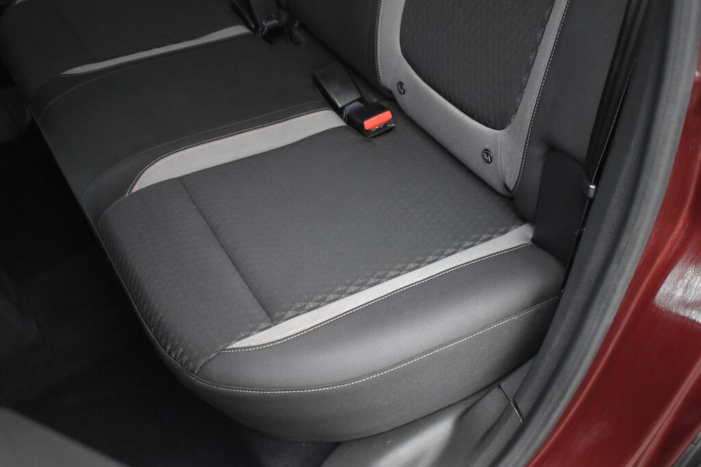 Vauxhall Crossland X view 43