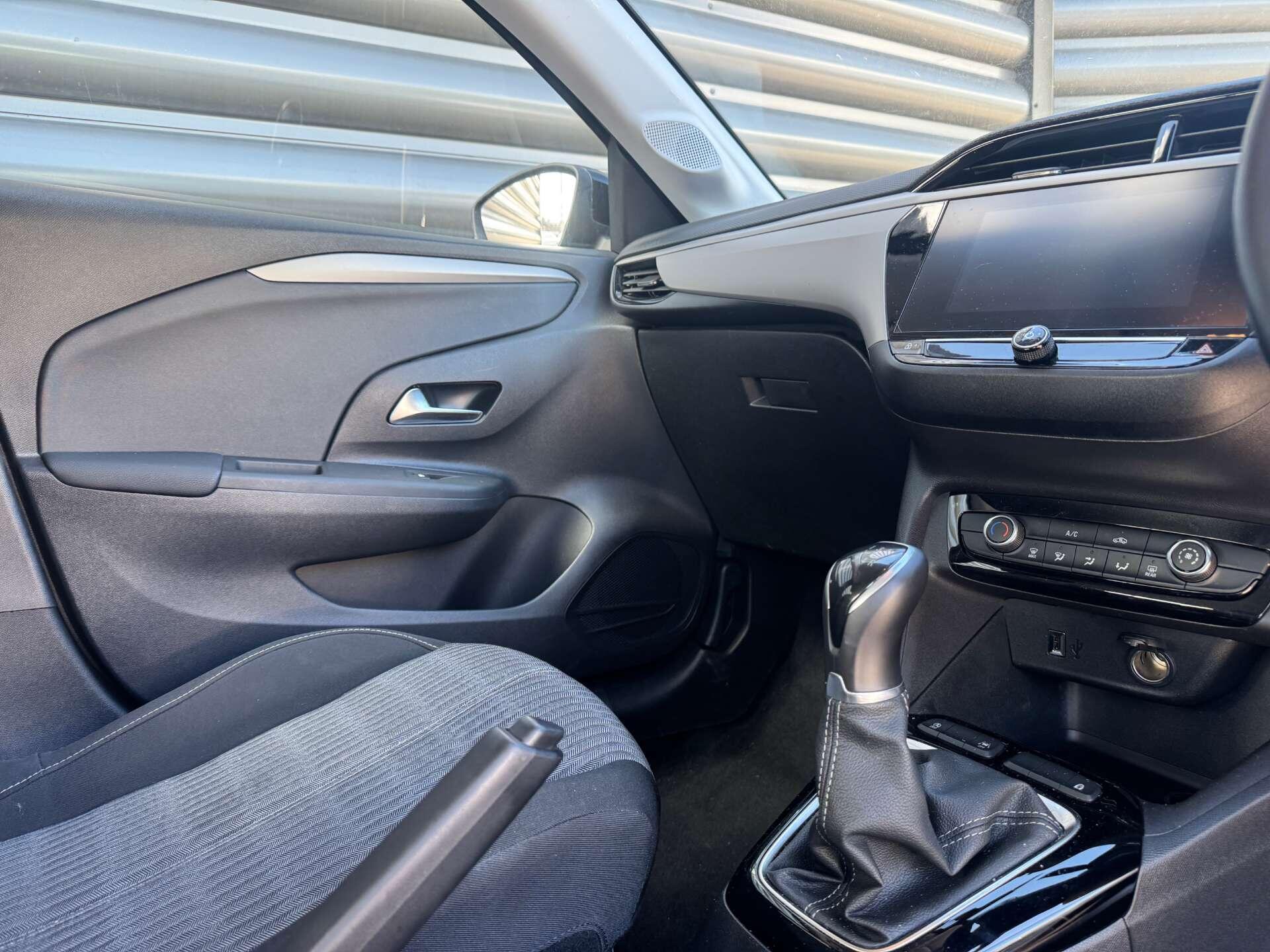 Vauxhall Corsa view 25