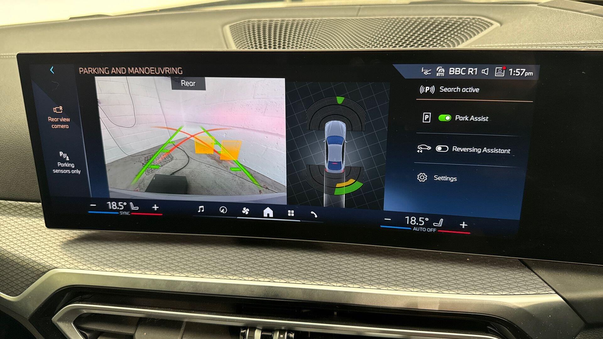 BMW i4 view 30
