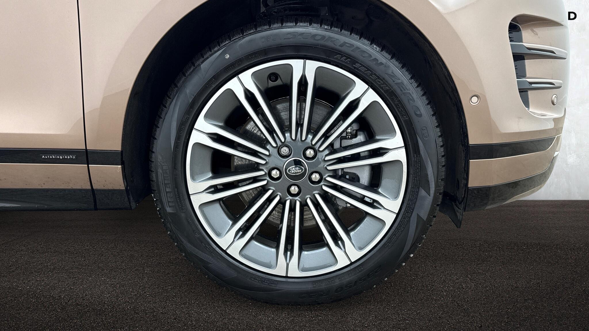 Land Rover Range Rover Evoque view 8