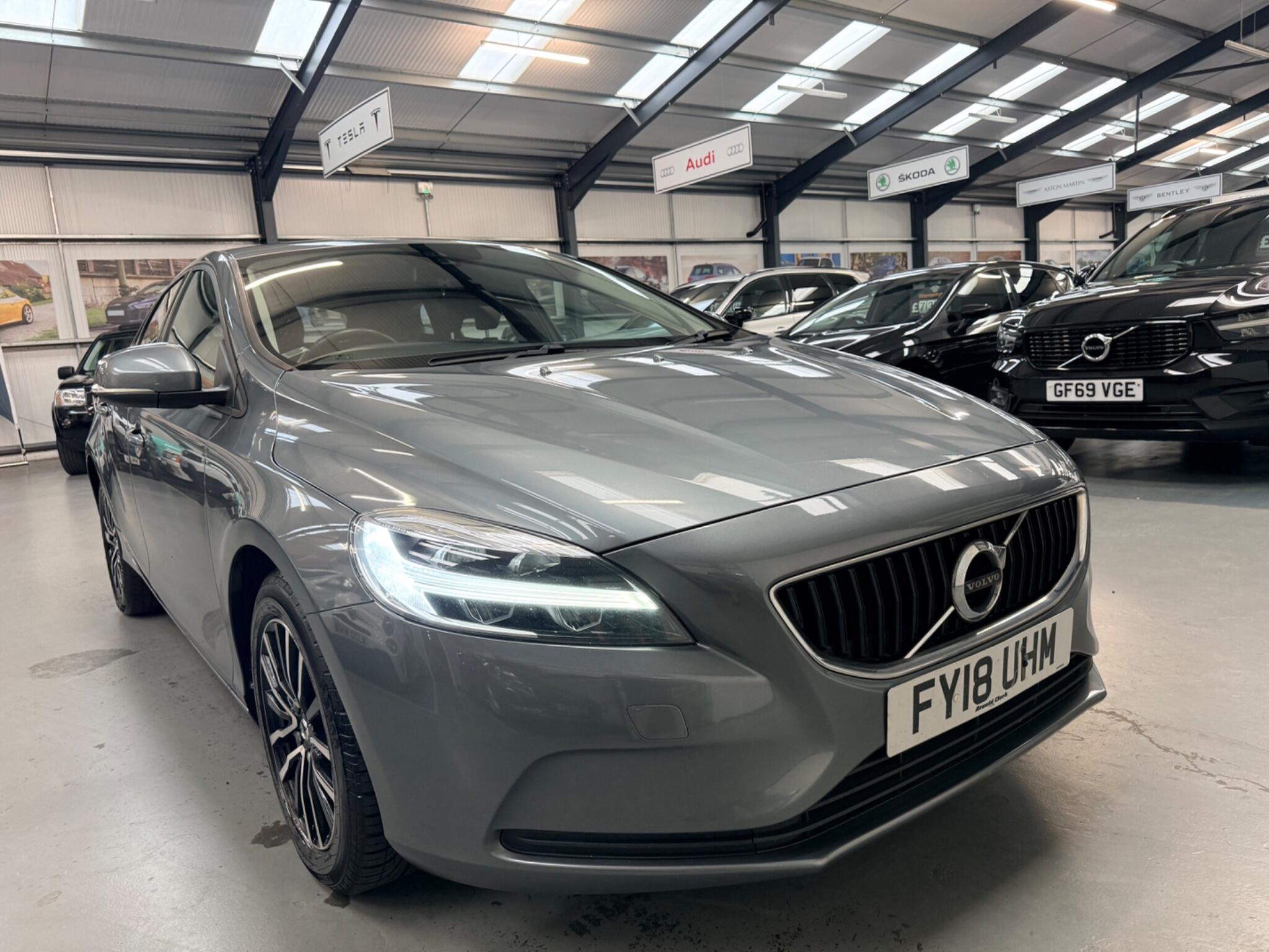 Volvo V40 view 12