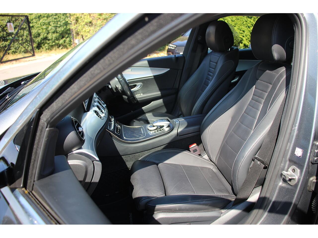 Mercedes-Benz E Class view 16