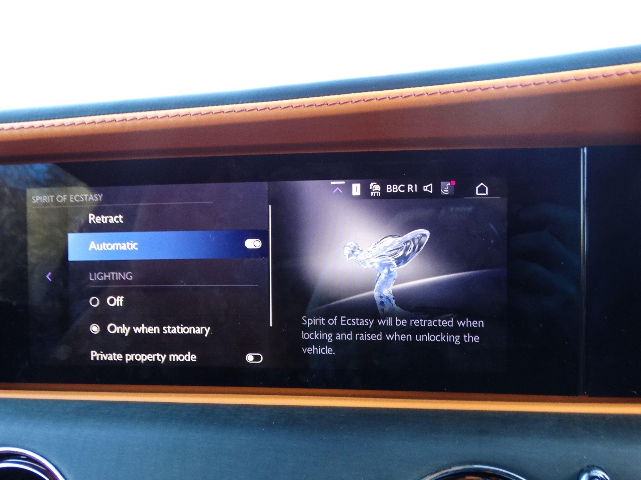 Rolls-Royce Spectre view 31