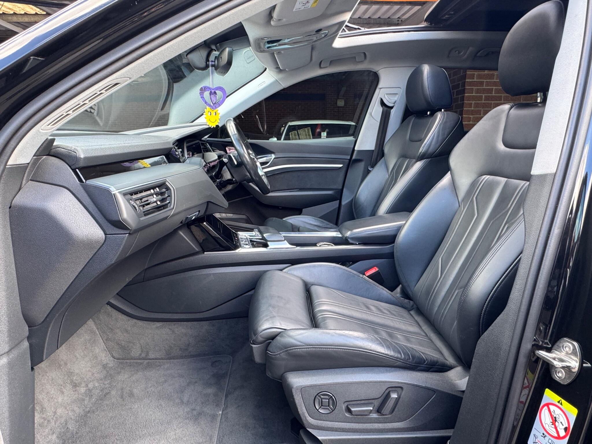 Audi E-Tron view 9