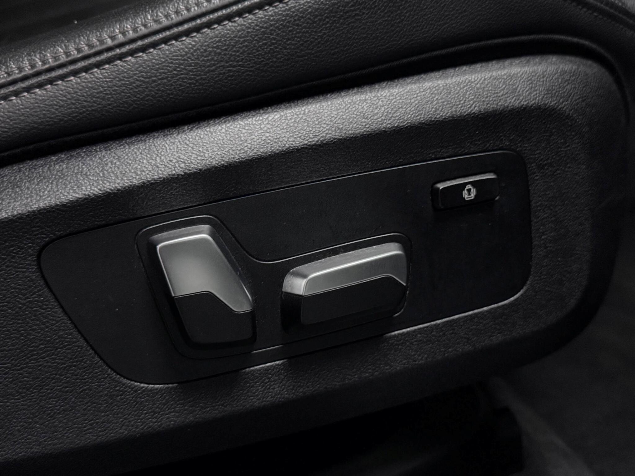 BMW X6 view 17