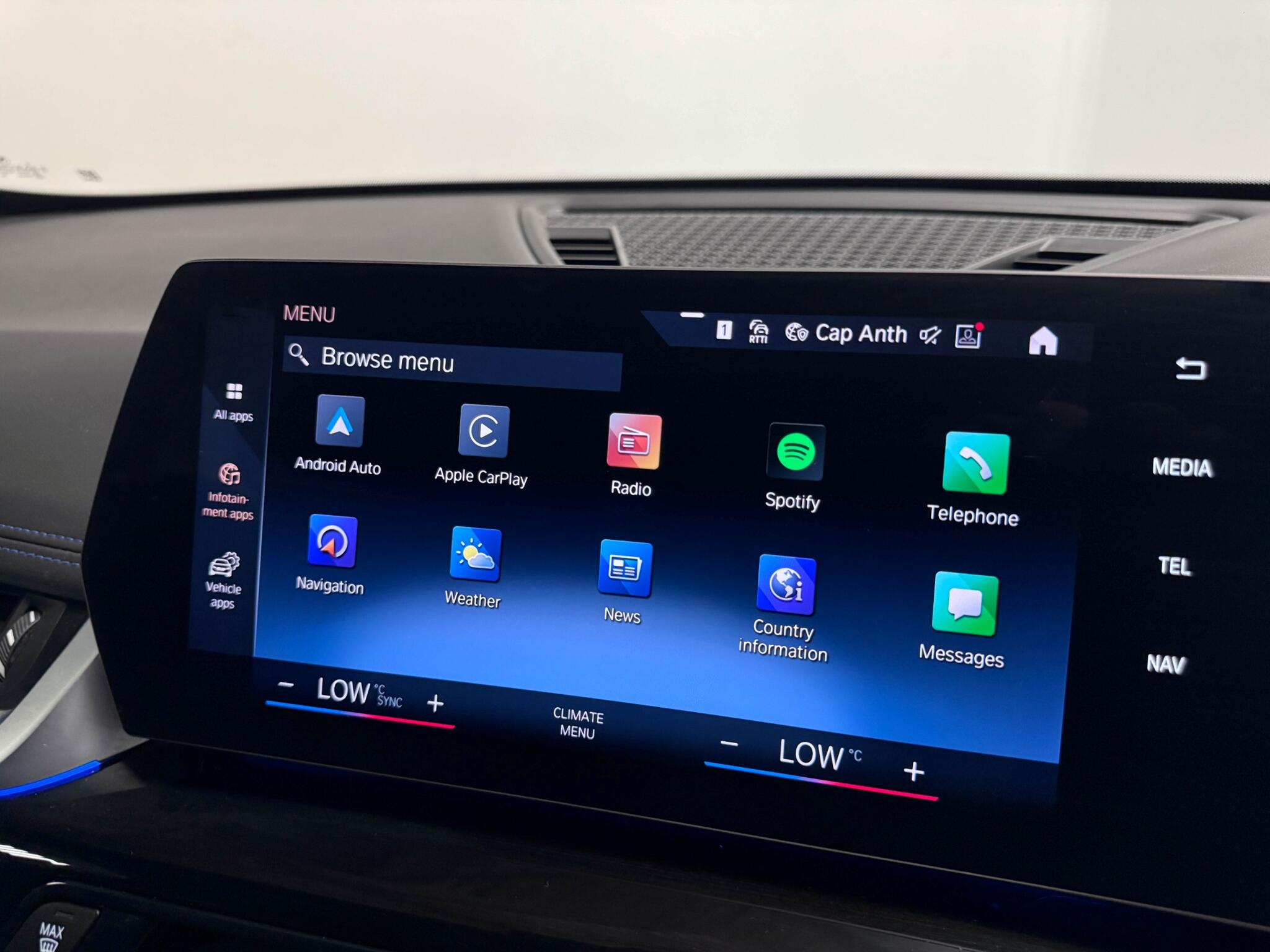 BMW Ix1 view 9