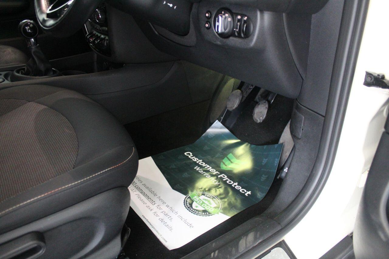 MINI Clubman view 49