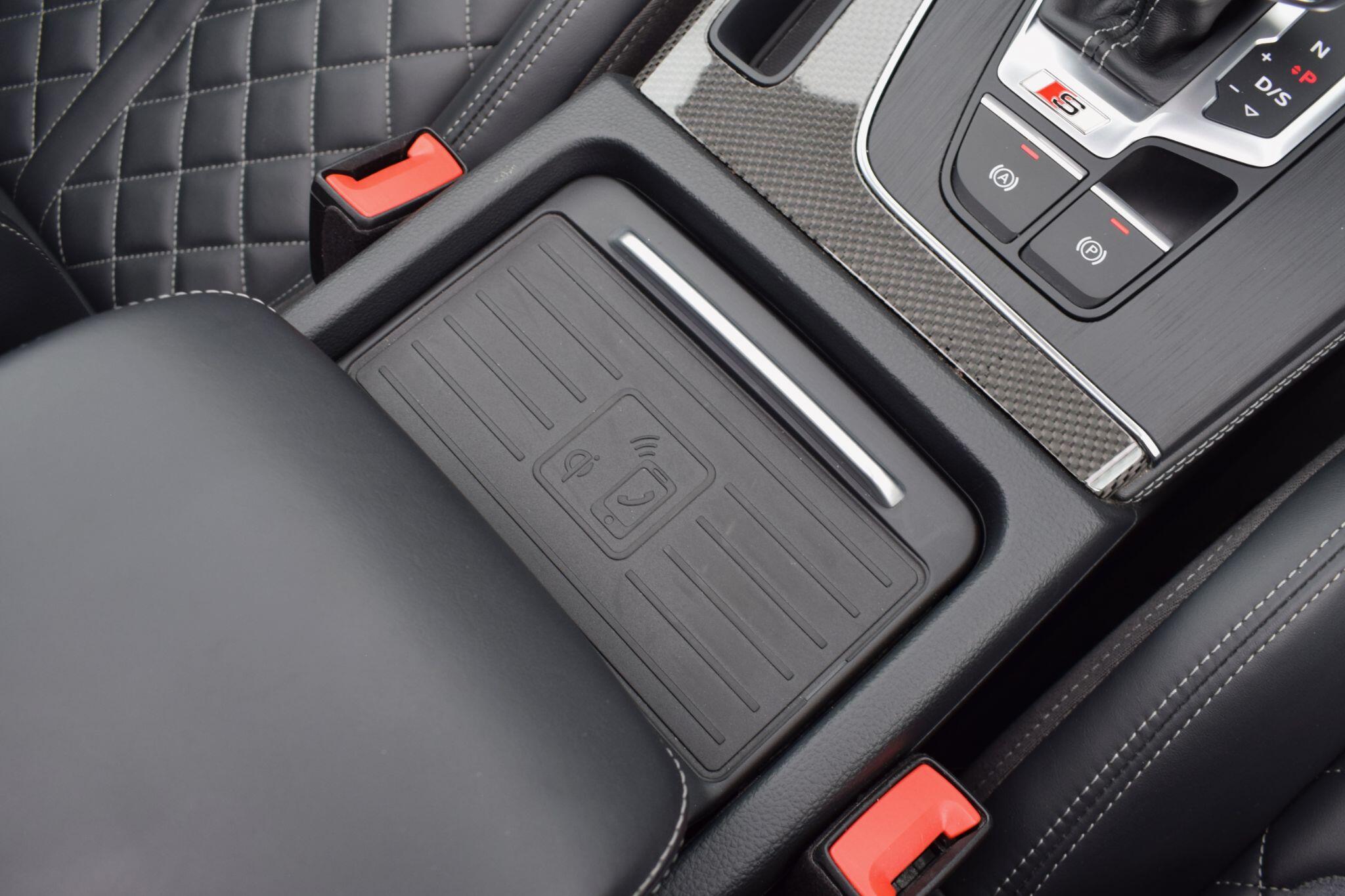 Audi SQ5 view 12