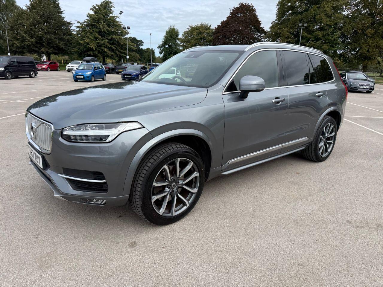 Volvo XC90 view 28