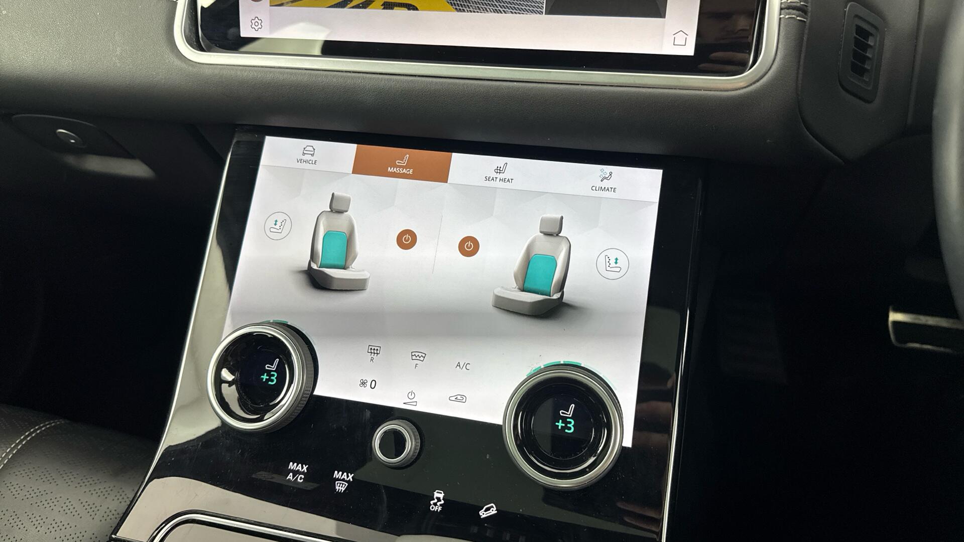 Land Rover Range Rover Velar view 39