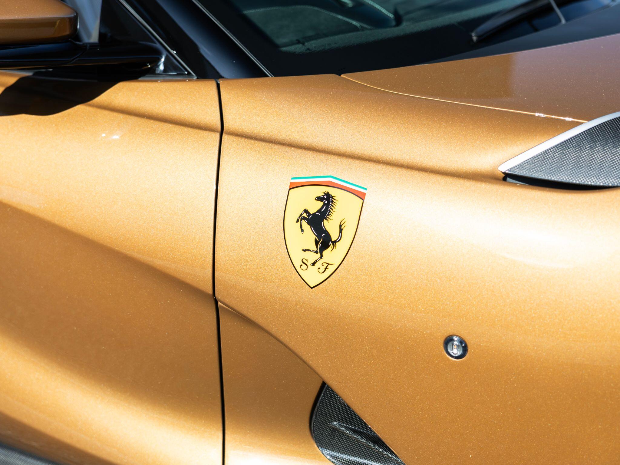 Ferrari 812 view 14