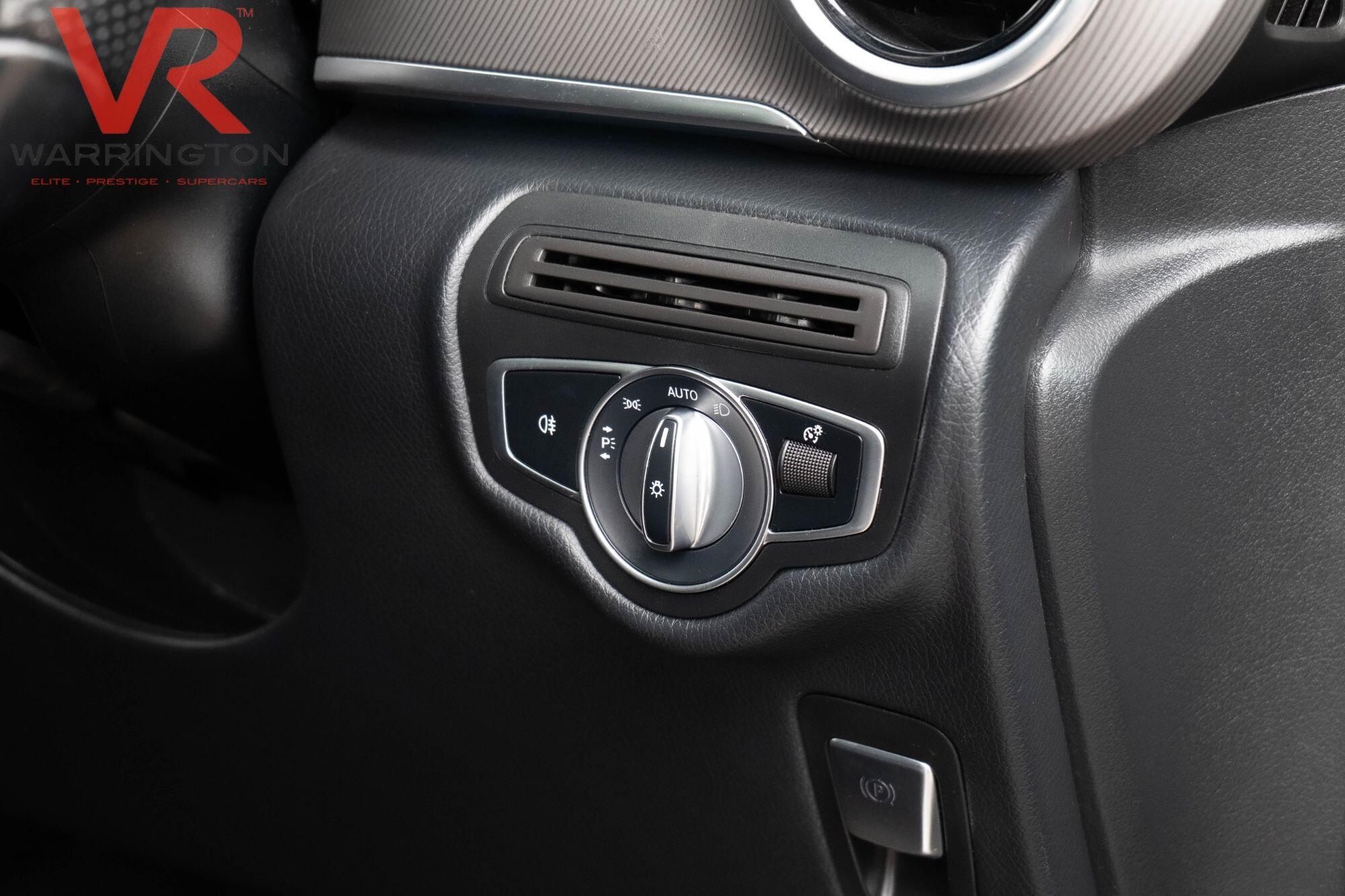 Mercedes-Benz V Class view 13