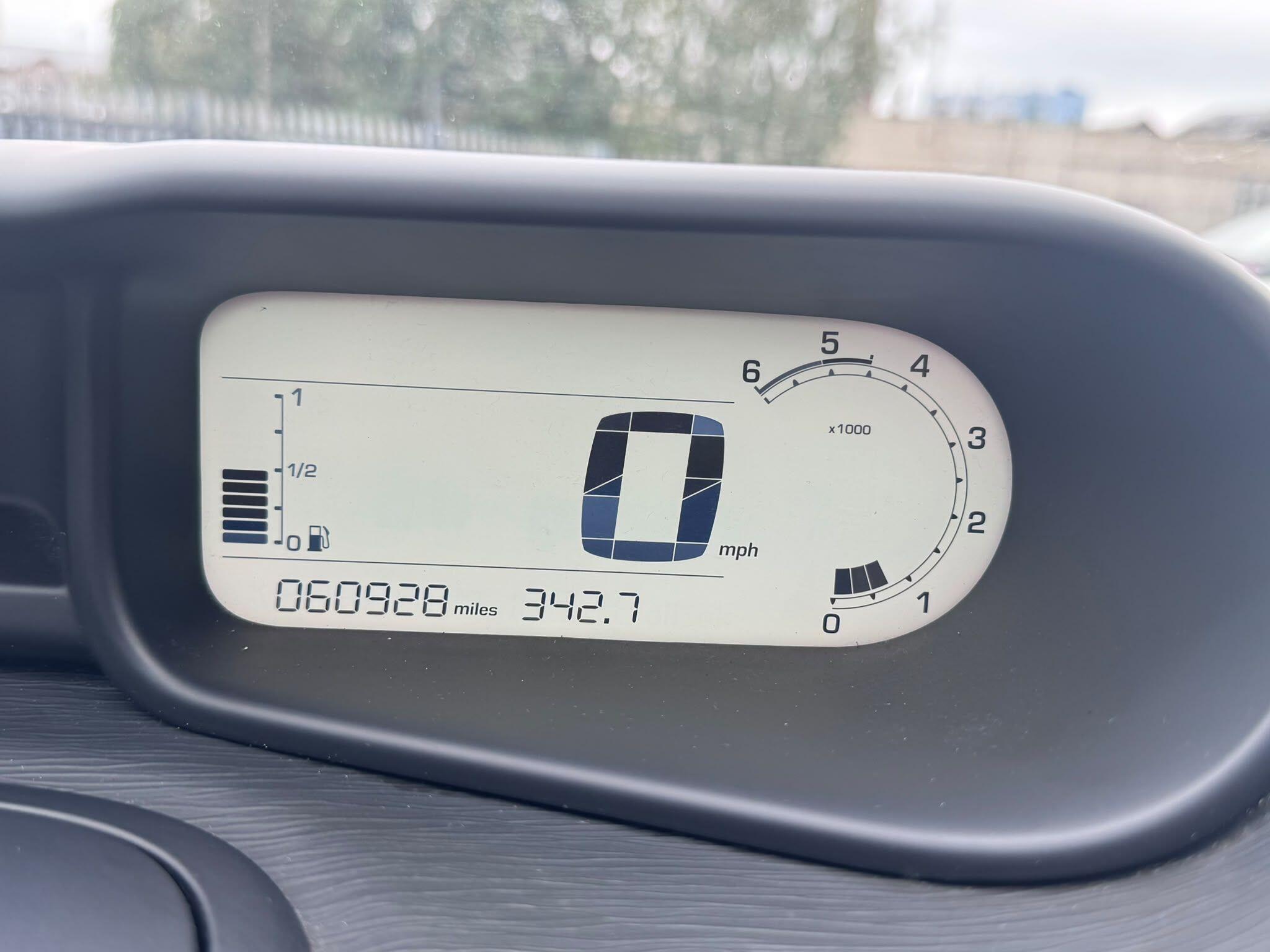 Citroen C3 Picasso view 48