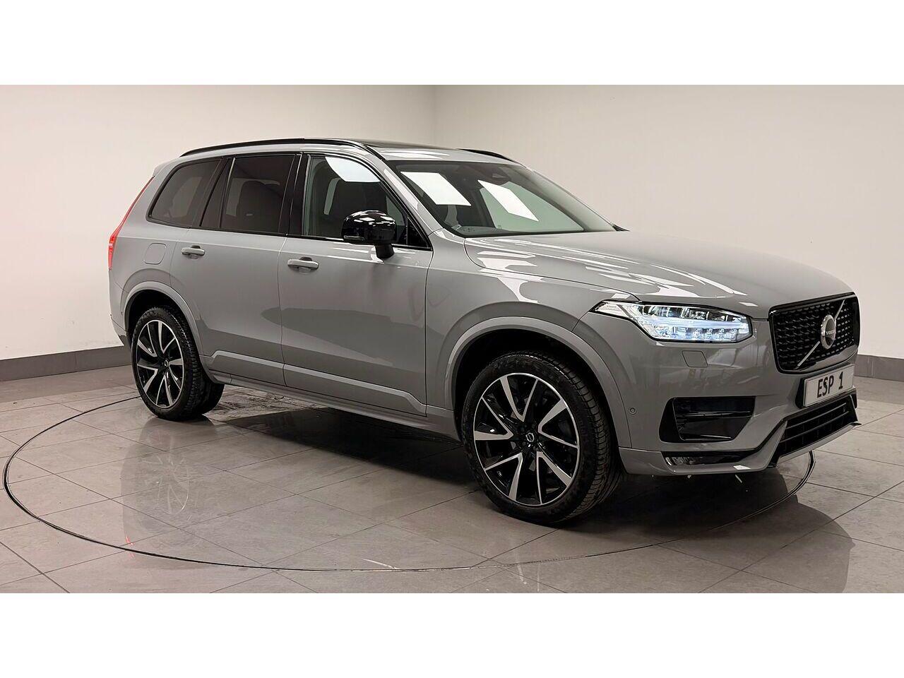Volvo XC90 view 12