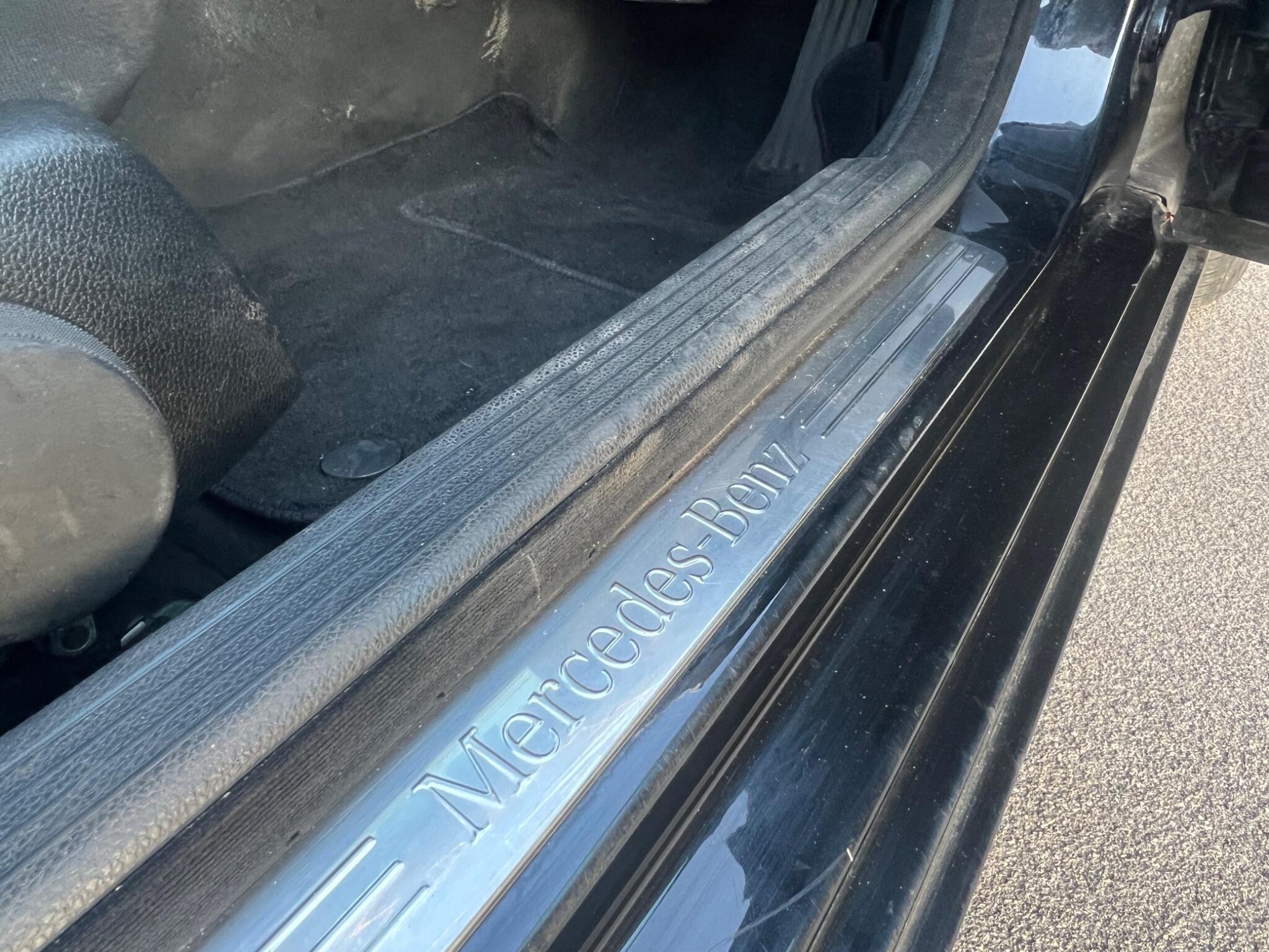 Mercedes-Benz C-Class view 23
