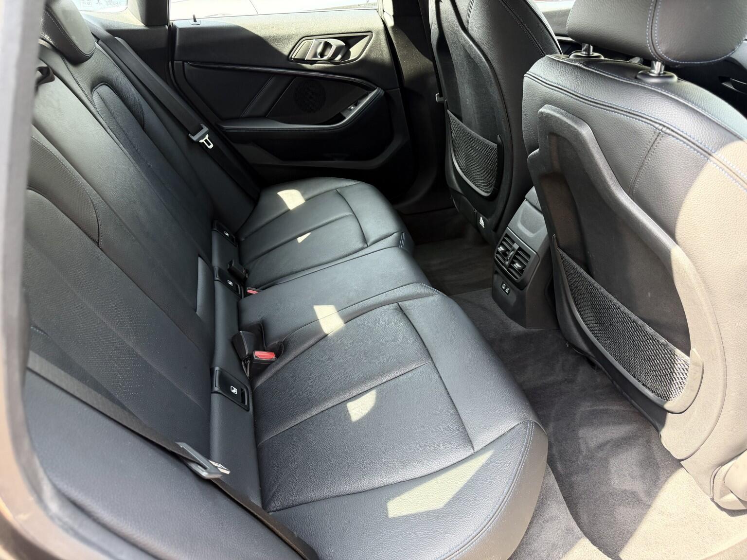 BMW 2 Series view 29