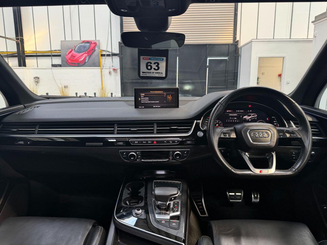 Audi Q7 view 20