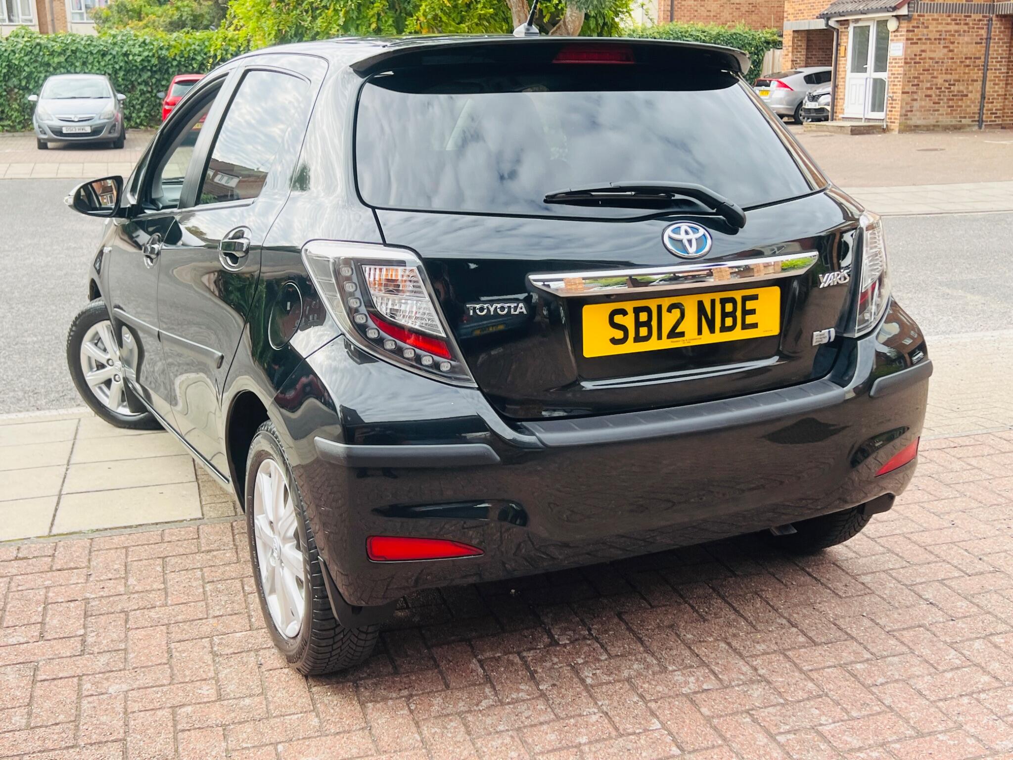Toyota Yaris view 18