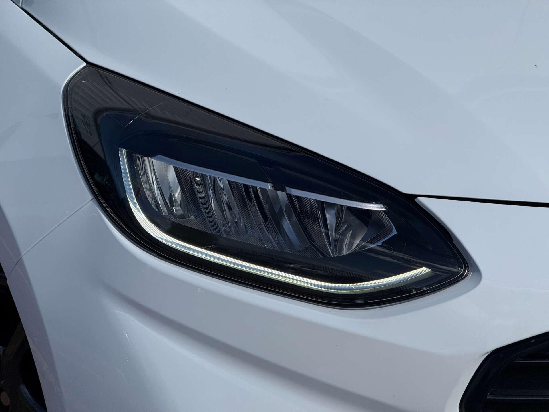 Ford Fiesta view 9