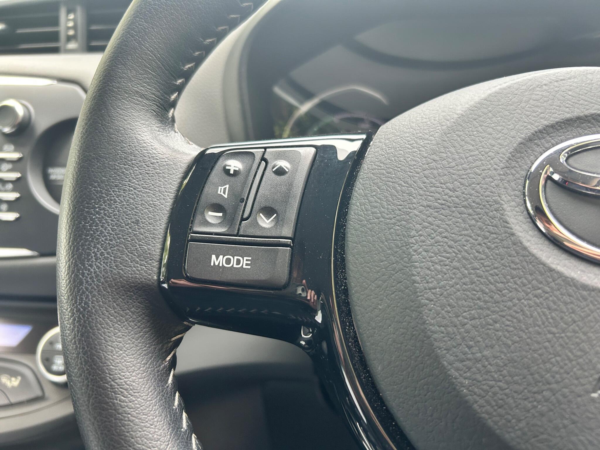Toyota Yaris view 27