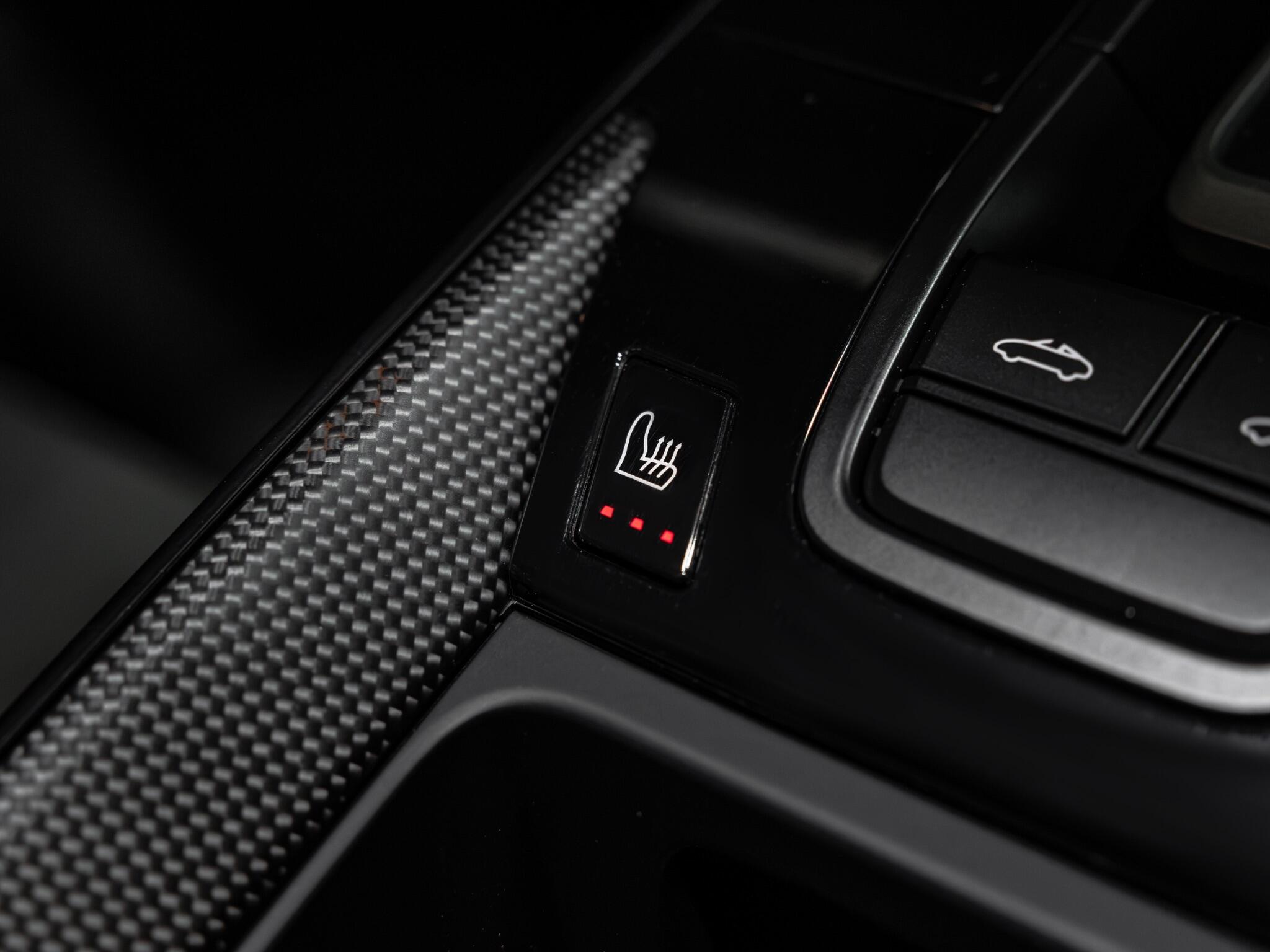 Porsche 911 view 24