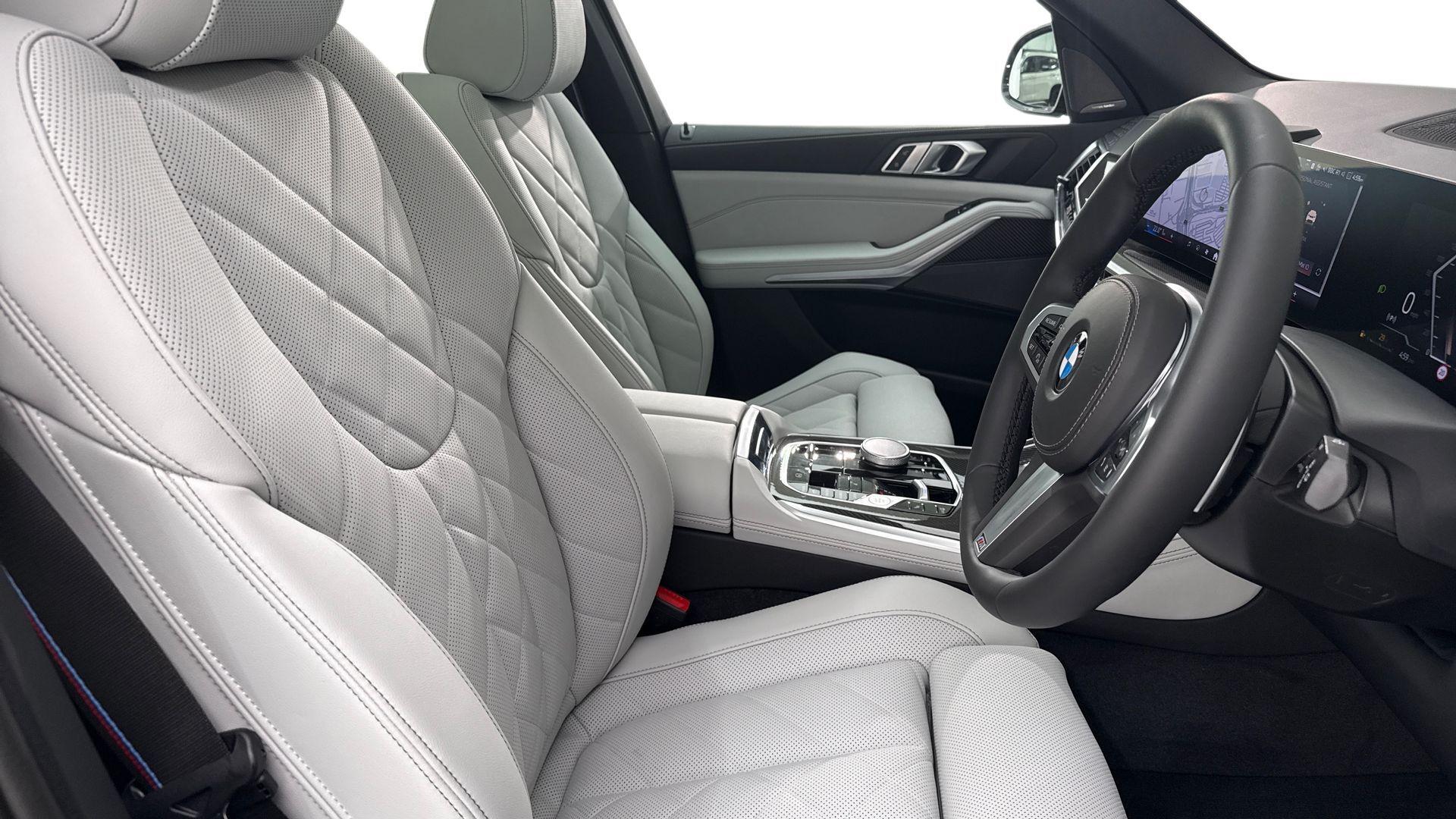 BMW X5 view 11