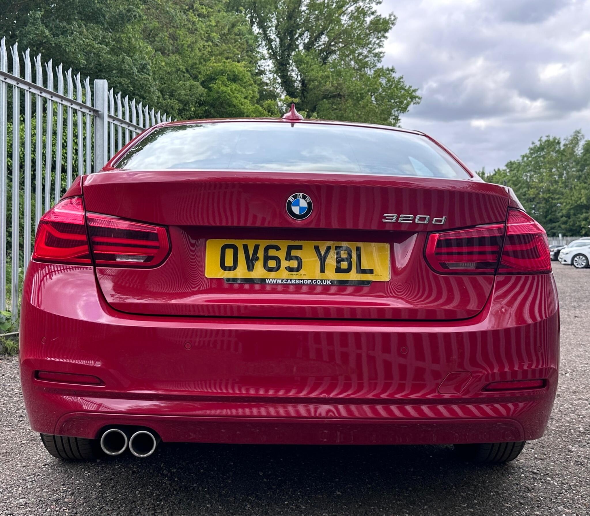 2015 BMW 3 Series image 15