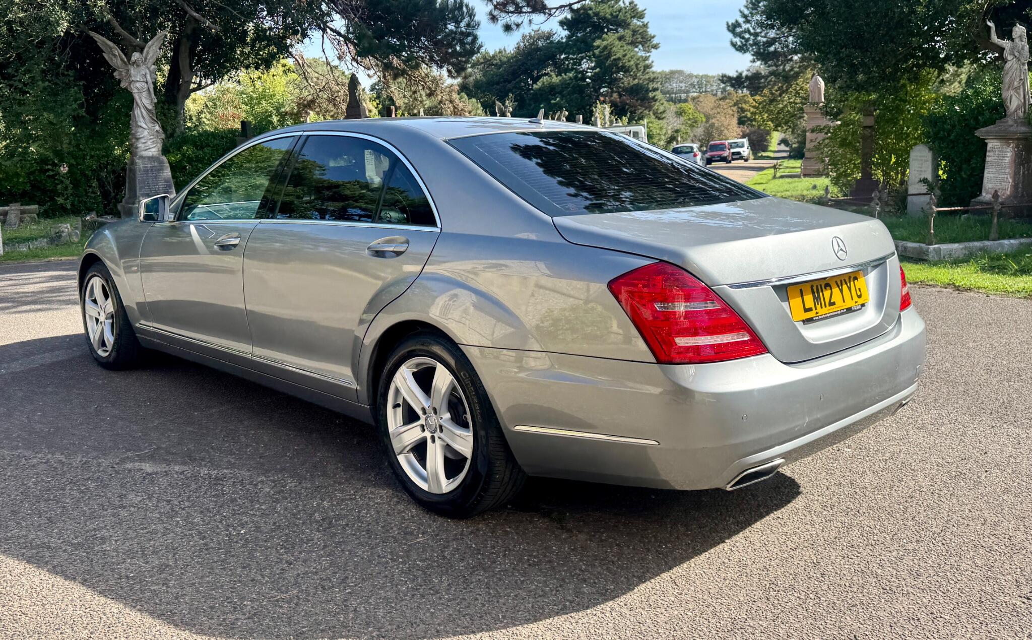 Mercedes-Benz S-Class view 7