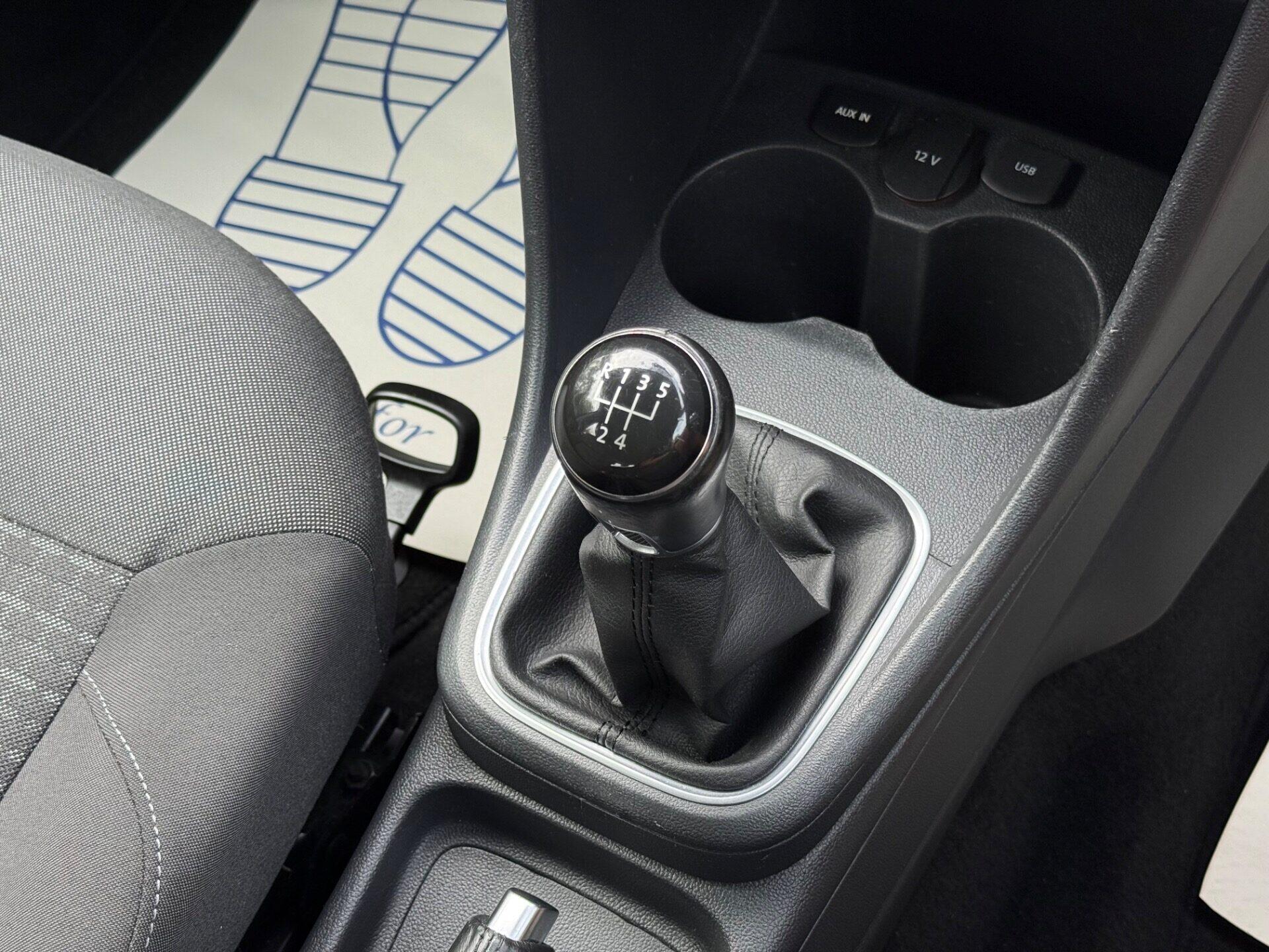Volkswagen Polo view 10