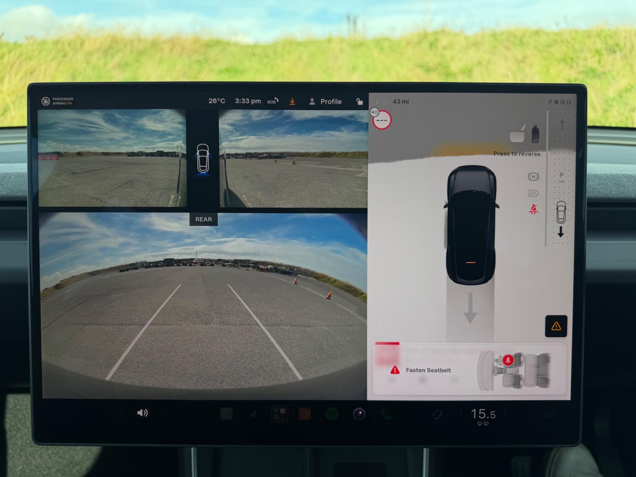 Tesla Model Y view 5