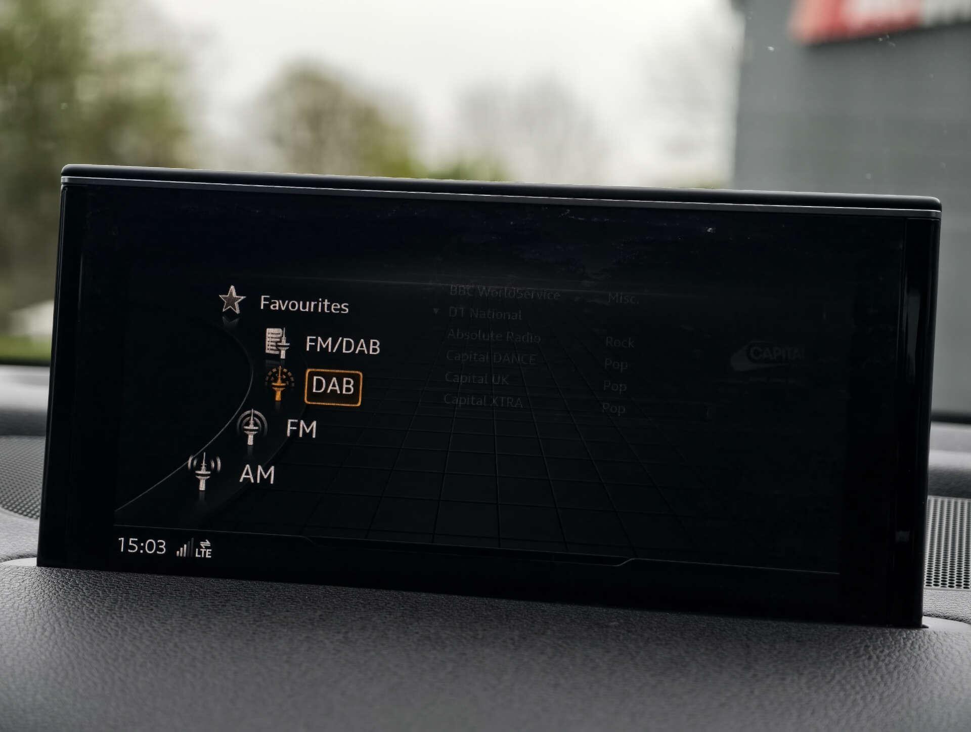 Audi SQ7 view 44