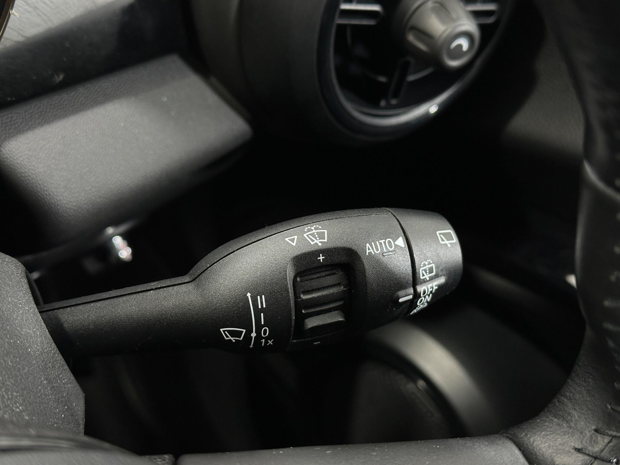 Mini Hatch view 17