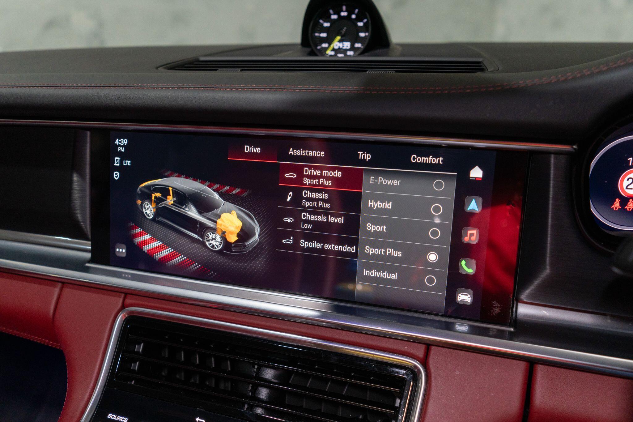 Porsche Panamera view 22