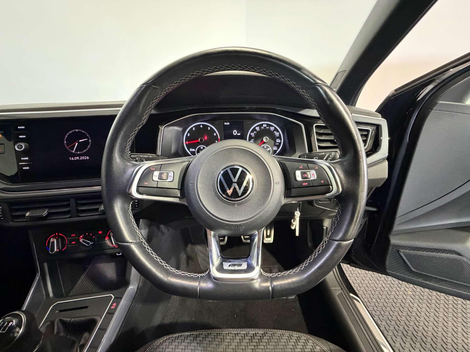 Volkswagen Polo view 23