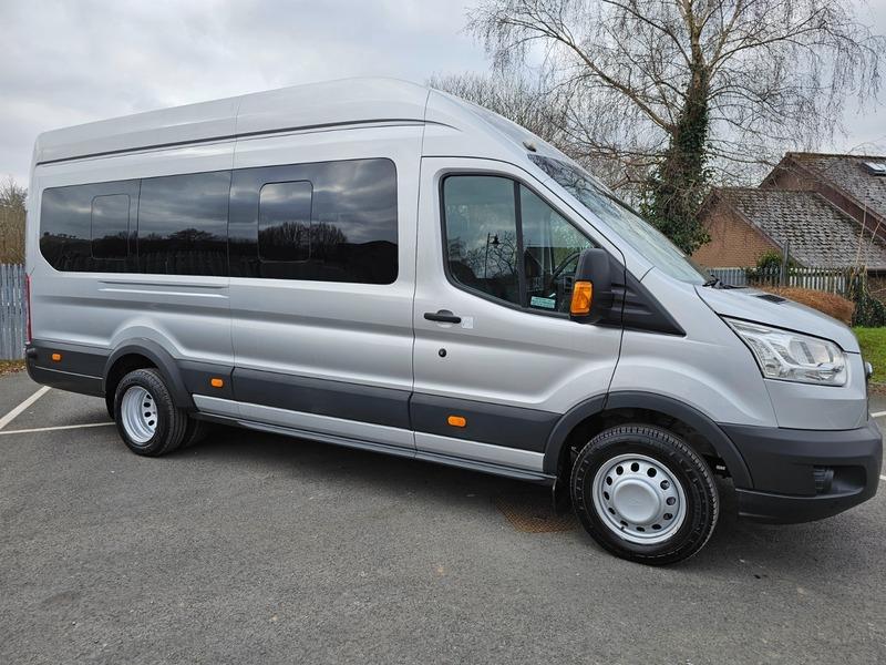 2018 Ford Transit 2.2 TDCi 460 HDT Trend Minibus 5dr Diesel Manual L4 H3 (18 seats) (196 g/km, 123 bhp) • 16,832 miles image 3