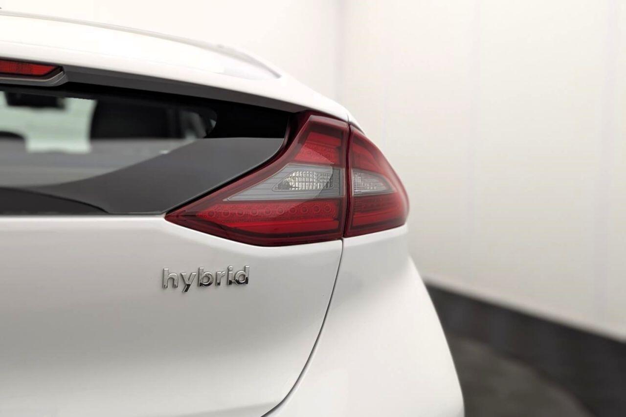 Hyundai IONIQ view 50